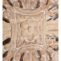 Koloniálne pôsobiace čelo postele Talia z teakového dreva, ručne vyrezávaným dekorom s ošúchaným náterom a dvomi nožičkami 165cm