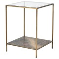 Elegantný štvorcový príručný stolík Oxidia v art deco štýle so zlatou kovovou konštrukciou a sklenenou povrchovou doskou