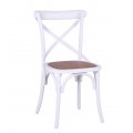 Vidiecka provensálska jedálenská stolička Saint Remy s rámom z dubového dreva v bielej farbe a sedacou časťou s ratanovým výpletom v hnedej farbe so vzorom rybej kosti s prekríženou opierkou