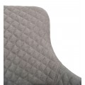 Dizajnová jedálenská stolička Gardy s čiernymi kovovými nožičkami s kosoštvorcovými vzormi pripomínajúcimi diamanty v sivej farbe s dizajnovým čalúneným poťahom s prešívaním