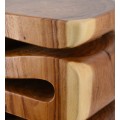Masívny hnedý príručný stolík Rosario z exotického dreva suar so zvlneným dizajnom 45 cm