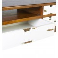 Masívny severský TV stolík Vellesa z mindi dreva v hnedej farbe so štyrmi bielymi zásuvkami 140 cm