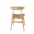 Štýlová škandinávska hnedá jedálenská stolička z masívneho dreva  sungkai s oválnou opierkou na chrbát a úzkymi nožičkami