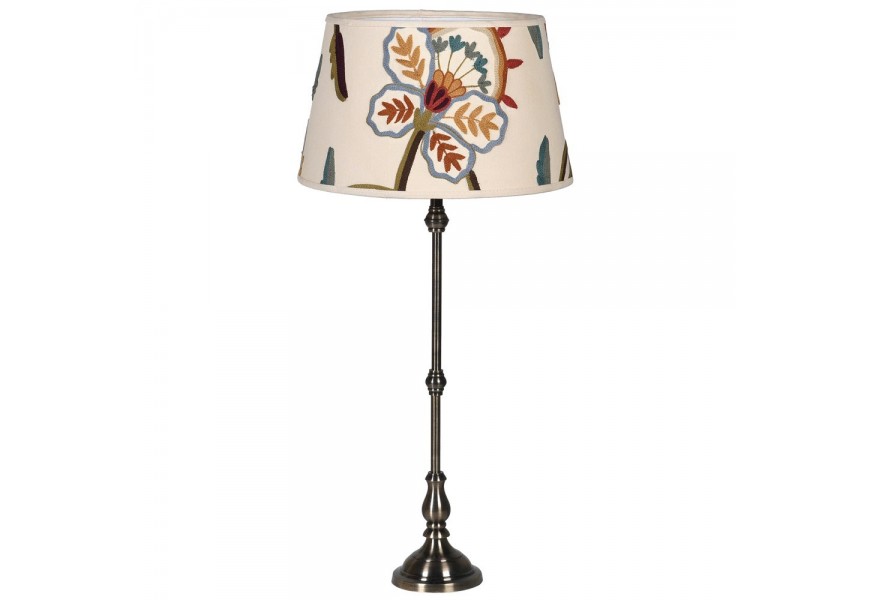 Dizajnová vintage stolná lampa Claire so zamatovým tienidlom s florálnymi motívmi a nohou z kovu mosadznej farby