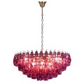 Luxusný okrúhly glamour stropný luster Malin vo fialovej farbe so sklenenými kryštálmi a kovovou zlatou konštrukciou 90 cm